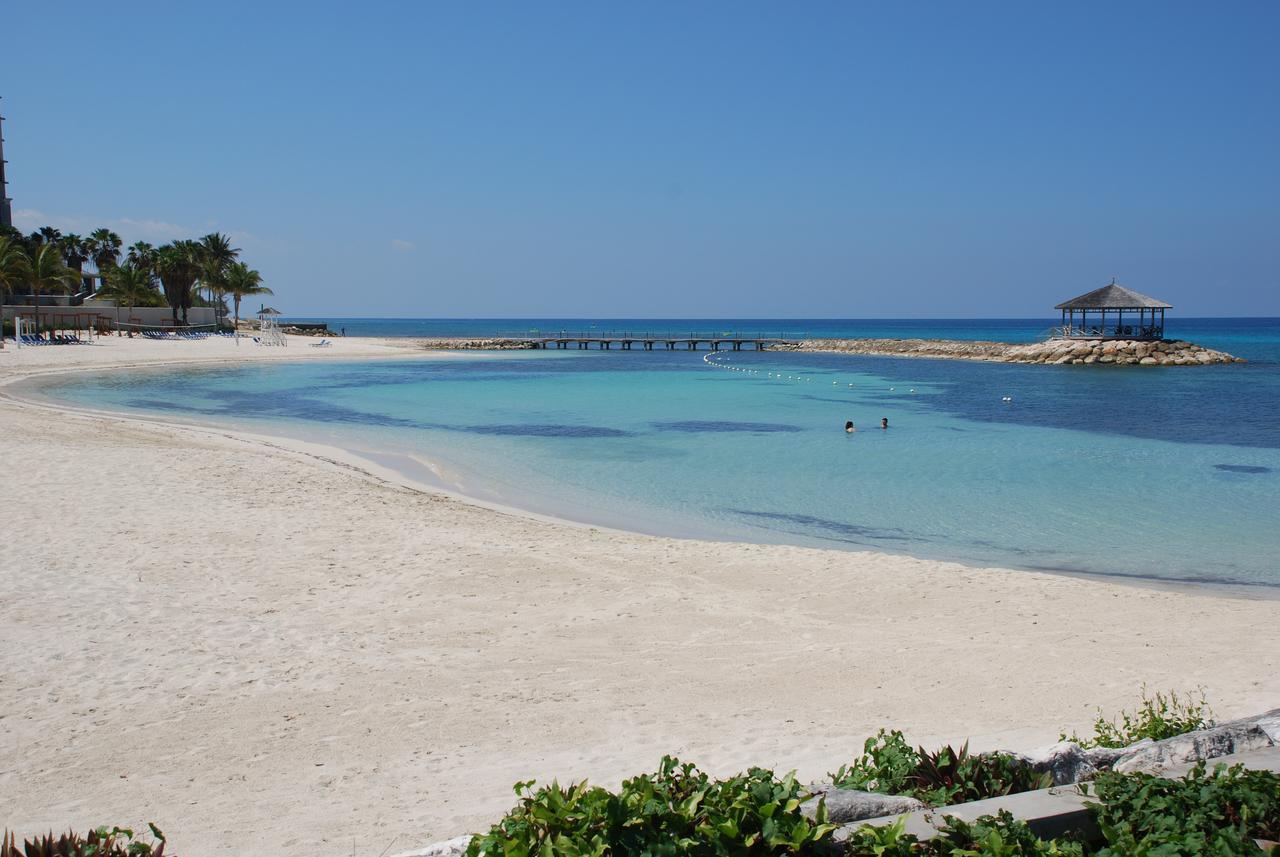 Luxury Villa Sleeps 6, Beach Access, Montego Bay Extérieur photo