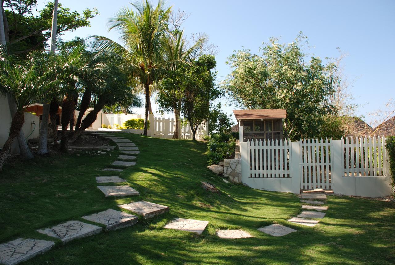 Luxury Villa Sleeps 6, Beach Access, Montego Bay Extérieur photo