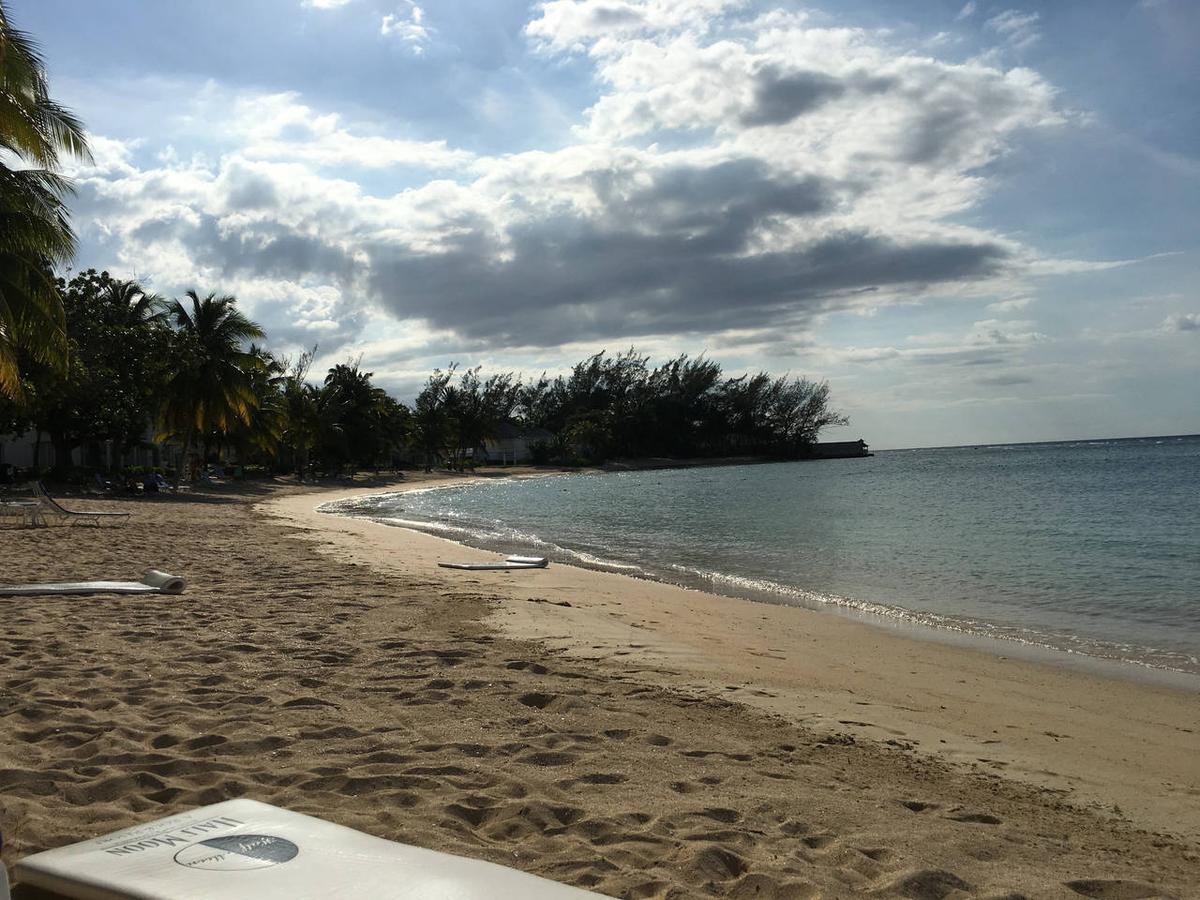Luxury Villa Sleeps 6, Beach Access, Montego Bay Extérieur photo