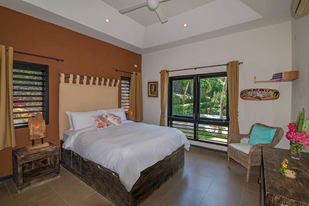 Luxury Villa Sleeps 6, Beach Access, Montego Bay Extérieur photo