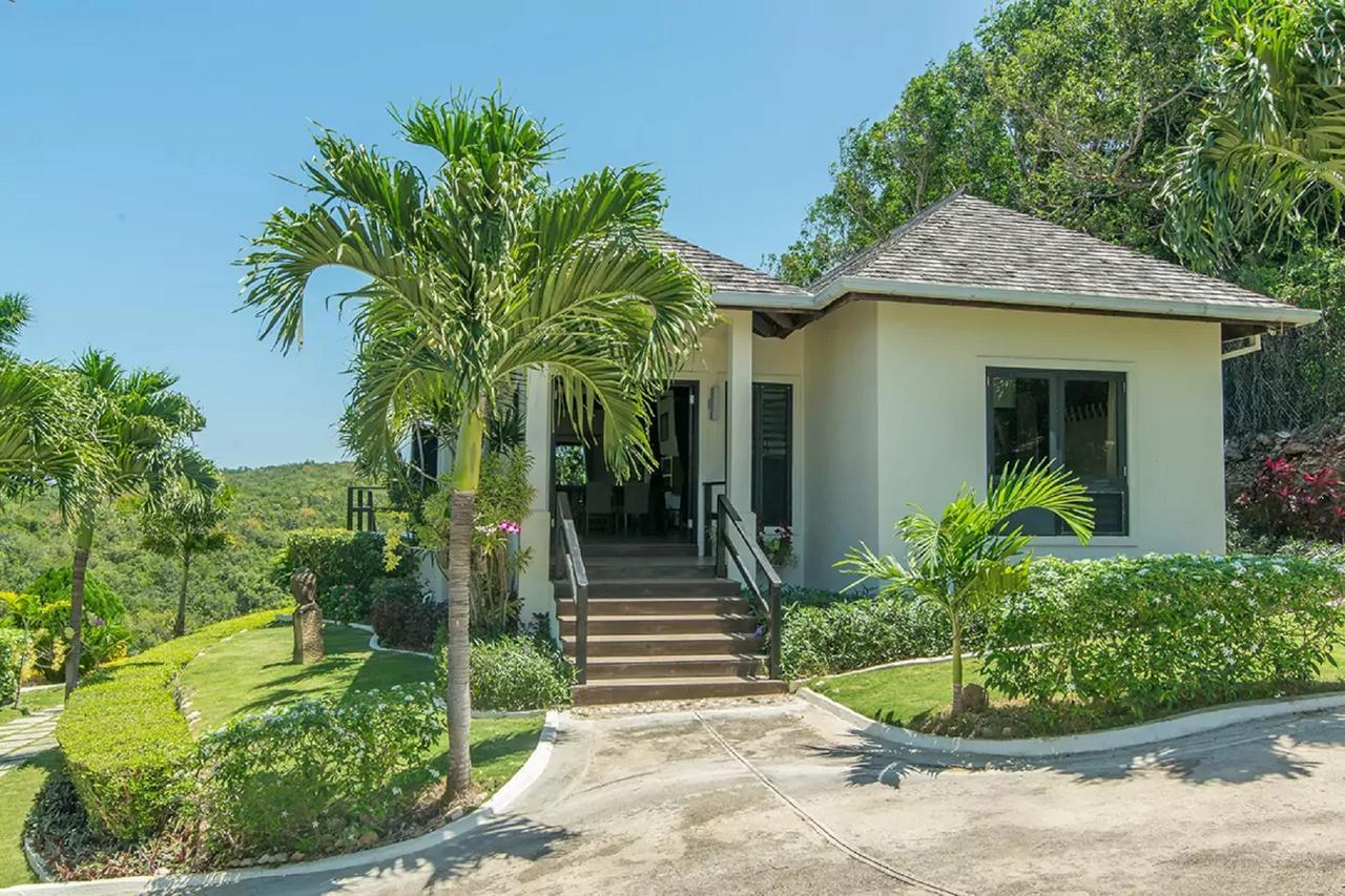 Luxury Villa Sleeps 6, Beach Access, Montego Bay Extérieur photo